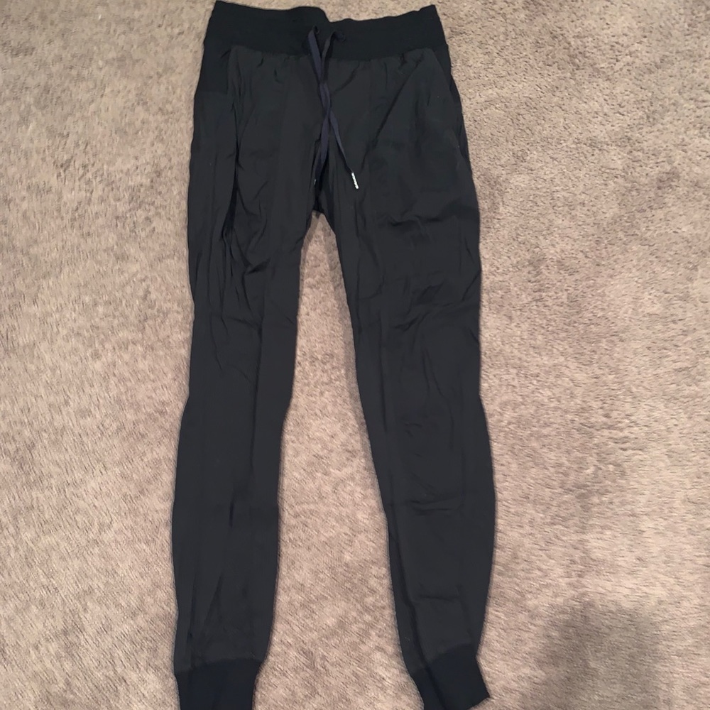 LULULEMON JOGGERS